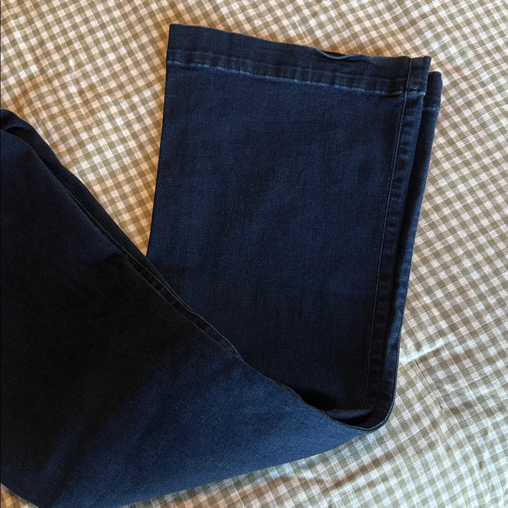 7 for all mankind Dojo Jeans - Picture 3 of 5